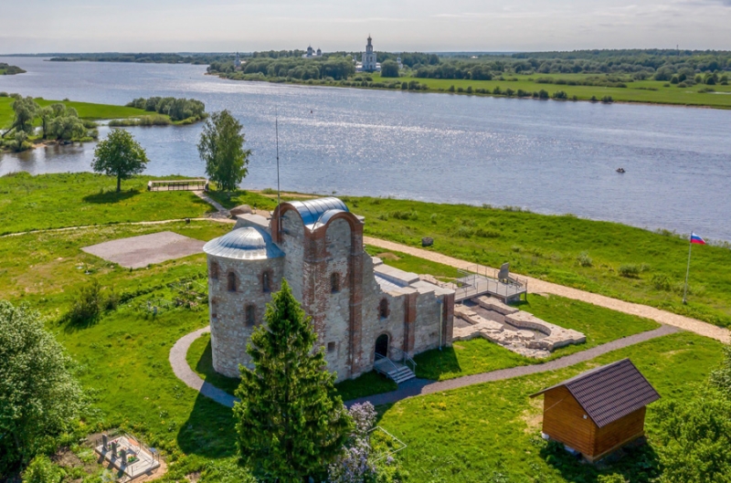 Rurikovo Gorodische (Rurik's Fort)